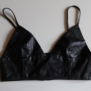 Forever 21 Women’s Black Cropped Tank Top